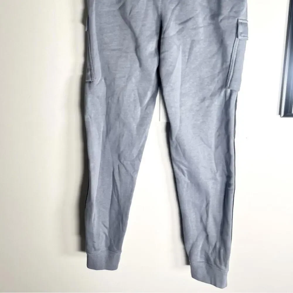 Nike Big Kids Air Standard-Fit Fleece Sportswear Club Cargo Jogger Pants.